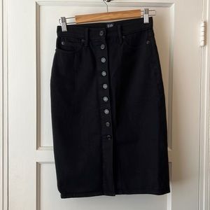 GAP Black Button-Front Denim Skirt